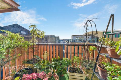 1 bedroom flat for sale, The Circle, Queen Elizabeth Street, SE1