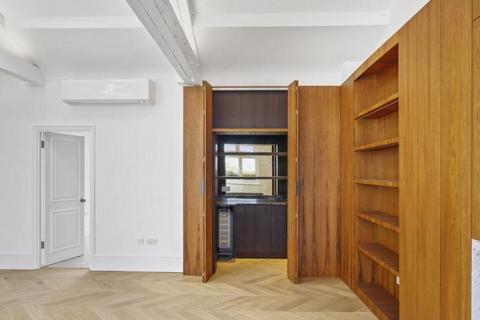 3 bedroom flat to rent, Queens Gate Gardens, South Kensington, London, SW7