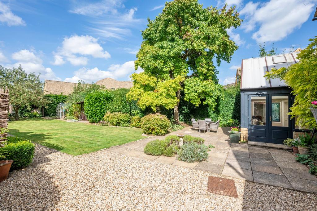 Main House   Garden