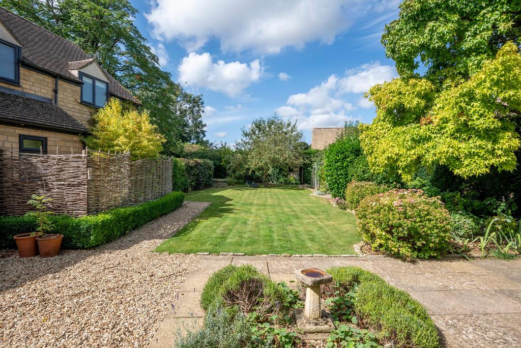 Main House   Garden