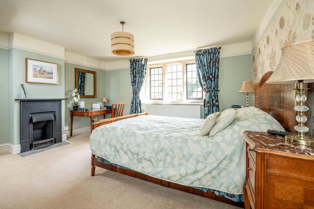 Main House   Bedroom