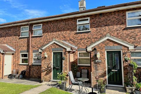 2 bedroom flat for sale, Beverley Road, Willerby, Hull