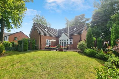 3 bedroom detached house for sale, Vicarage Close, Howden Le Wear