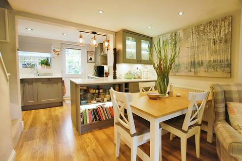 undefined, Chestnut Terrace, Cheltenham GL53