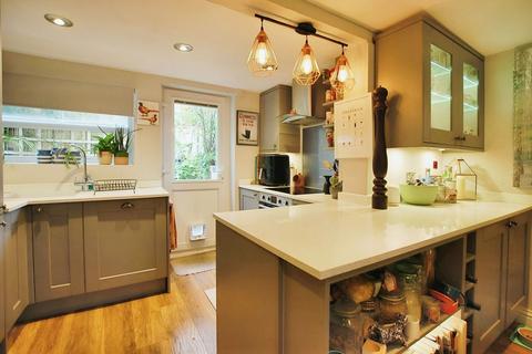 undefined, Chestnut Terrace, Cheltenham GL53