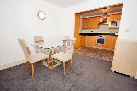 2 bedroom flat for sale, Cassilis Road, London E14