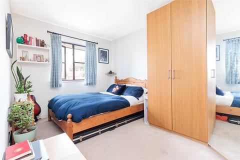 1 bedroom flat for sale, Chamberlain Place, Walthamstow, London, E17