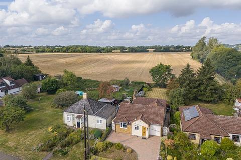 3 bedroom bungalow for sale, Dunmow Road, Fyfield, CM5