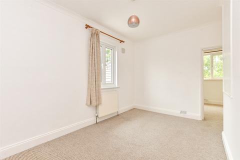 4 Mount Pleasant Road, Caterham, CR3 6LP