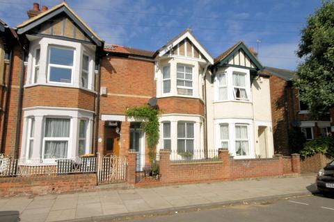 3 bedroom terraced house for sale, George Street, Castle Quarter, Bedford