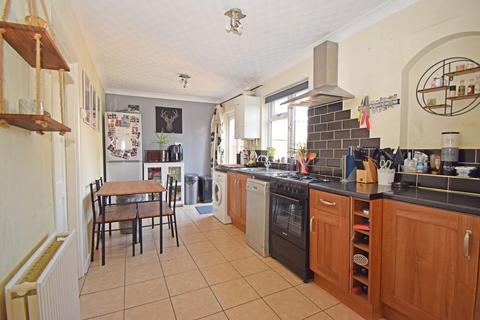 3 bedroom end of terrace house for sale, 71 Charles Henry Road, Droitwich, Worcestershire, WR( 8QQ