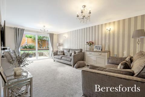 22 Connaught Way, Billericay, CM12 0UN