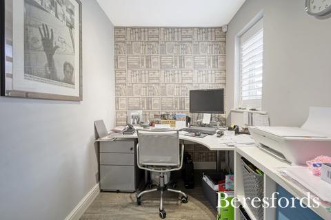 22 Connaught Way, Billericay, CM12 0UN