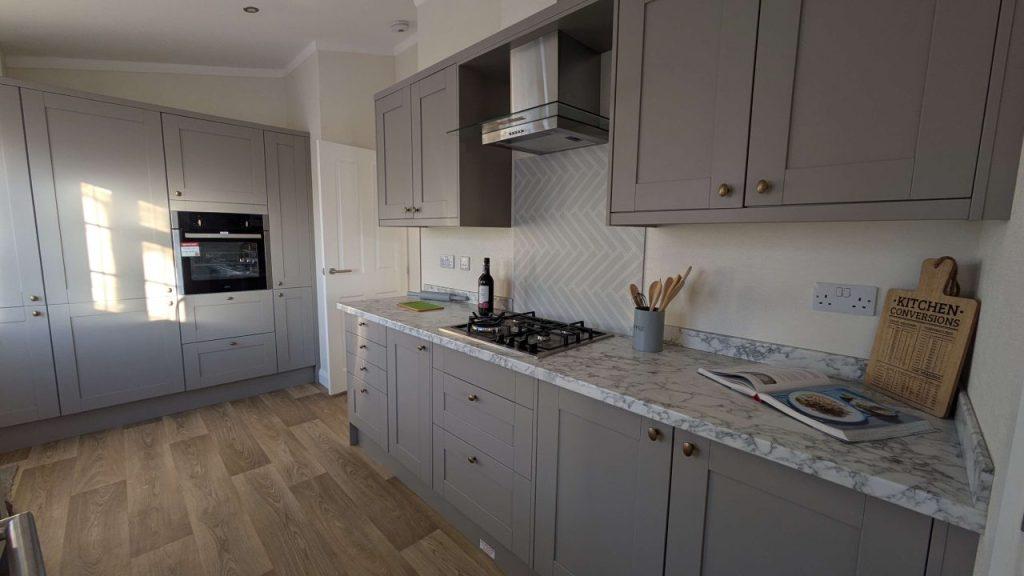 Kitchen.2.jpg