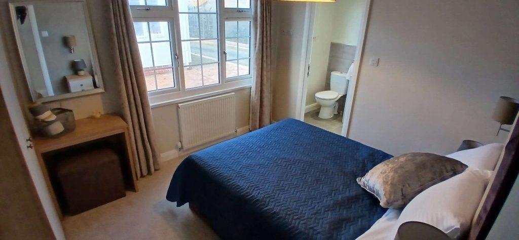 Bedroom1.1.jpg