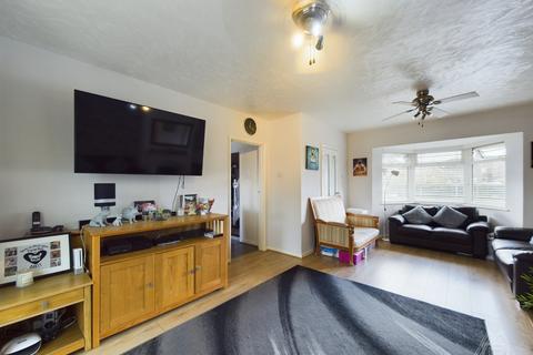 20 Orchard Road, South Ockendon, RM15 6HB
