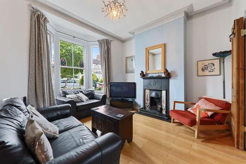 162 Fairlawn Park, London, SE26 5SD