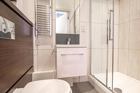 1 bedroom apartment to rent, Apt 48, Park Square Residence, 21 Park Square South LS1