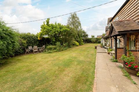 4 bedroom detached house for sale, Swineshead Road, Bedford MK44