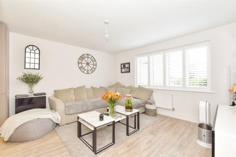 2 bedroom ground floor flat for sale, Morris Square, Bognor Regis, West Sussex