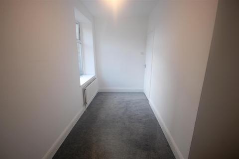 9 Back Lane, Ripponden, Sowerby Bridge, HX6 4DU