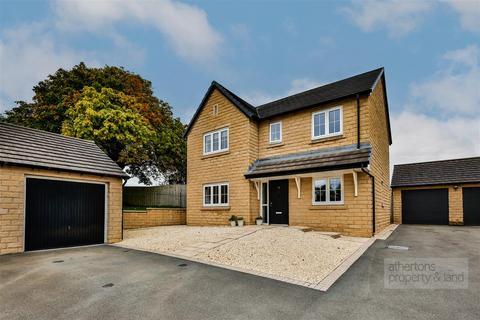 4 bedroom detached house for sale, Strawberry Gardens, Clitheroe BB7