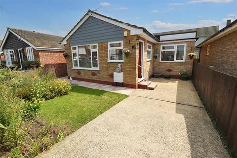 2 bedroom bungalow for sale, Brandenburg Road, Canvey Island SS8