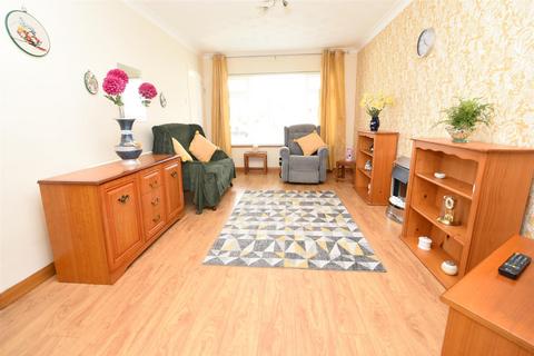 2 bedroom bungalow for sale, Brandenburg Road, Canvey Island SS8