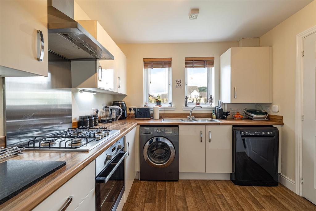 31 Redpath Crescent Galashiels 15.JPG