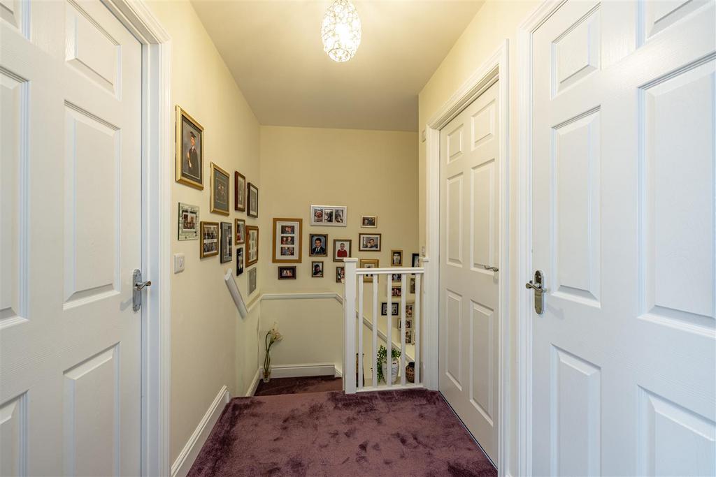 31 Redpath Crescent Galashiels 23.JPG