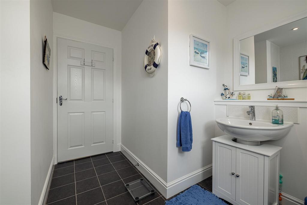 31 Redpath Crescent Galashiels 26.JPG