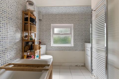 27 Weihurst Gardens, Sutton, SM1 4PQ