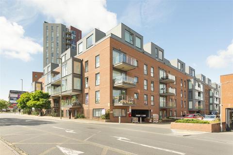 2 bedroom apartment for sale, Zenith Close, London