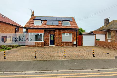 3 bedroom detached house for sale, Cliff Road, Staithes