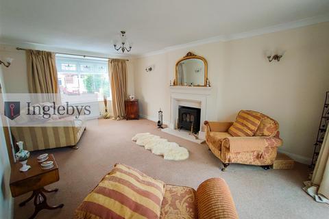 3 bedroom detached house for sale, Cliff Road, Staithes