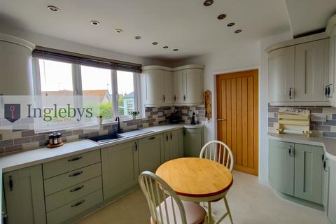 15 Cliff Road, Staithes, Saltburn-by-the-sea, TS13 5AE