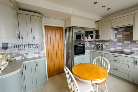 15 Cliff Road, Staithes, Saltburn-by-the-sea, TS13 5AE