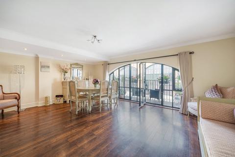 2 bedroom apartment for sale, Burrells Wharf Square, Canary Wharf, E14