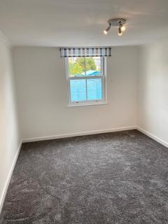 2 bedroom property to rent, St. Clements Terrace, Truro