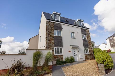 4 bedroom detached house for sale, St Austell PL25