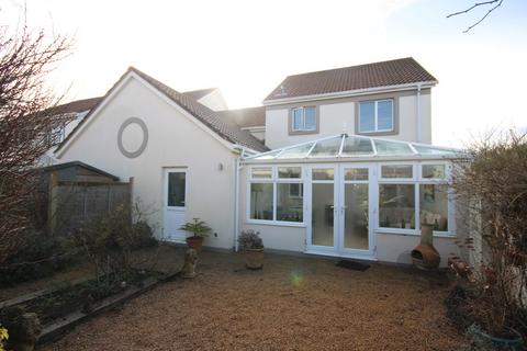 3 bedroom semi-detached house for sale, Le Clos D'avoine, Jersey JE3