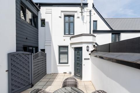 3 bedroom cottage for sale, 115 Rouge Bouillon, St Helier JE2