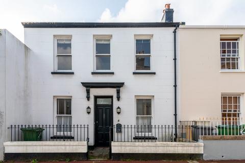 3 bedroom terraced house for sale, Devonshire Lane, St Helier JE2