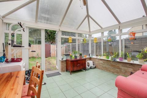 3 bedroom semi-detached house for sale, Churchill Road, Leighton Buzzard, LU7