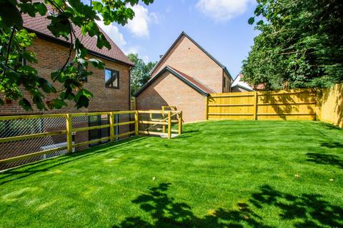 5 bedroom detached house for sale, New Home In The Centre Of Hawkhurst