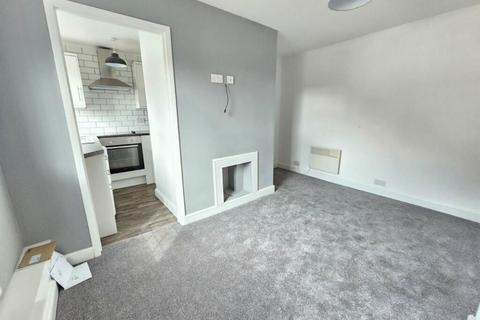 Flat 3, 24 Sansome Place, Worcester, WR1 1UA