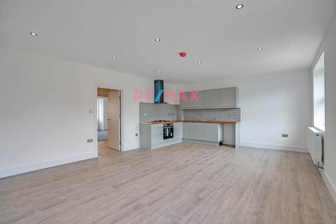 2 bedroom flat for sale, Wellwood Road, Ilford IG3