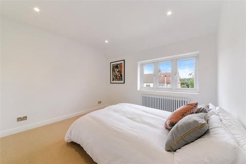 4 Broom Avenue, Orpington, BR5 3BS
