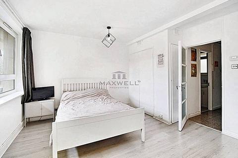 Studio for sale, Trundleys Terrace, London SE8