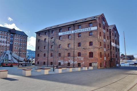 2 bedroom apartment for sale, Biddle & Shipton, Gloucester Docks